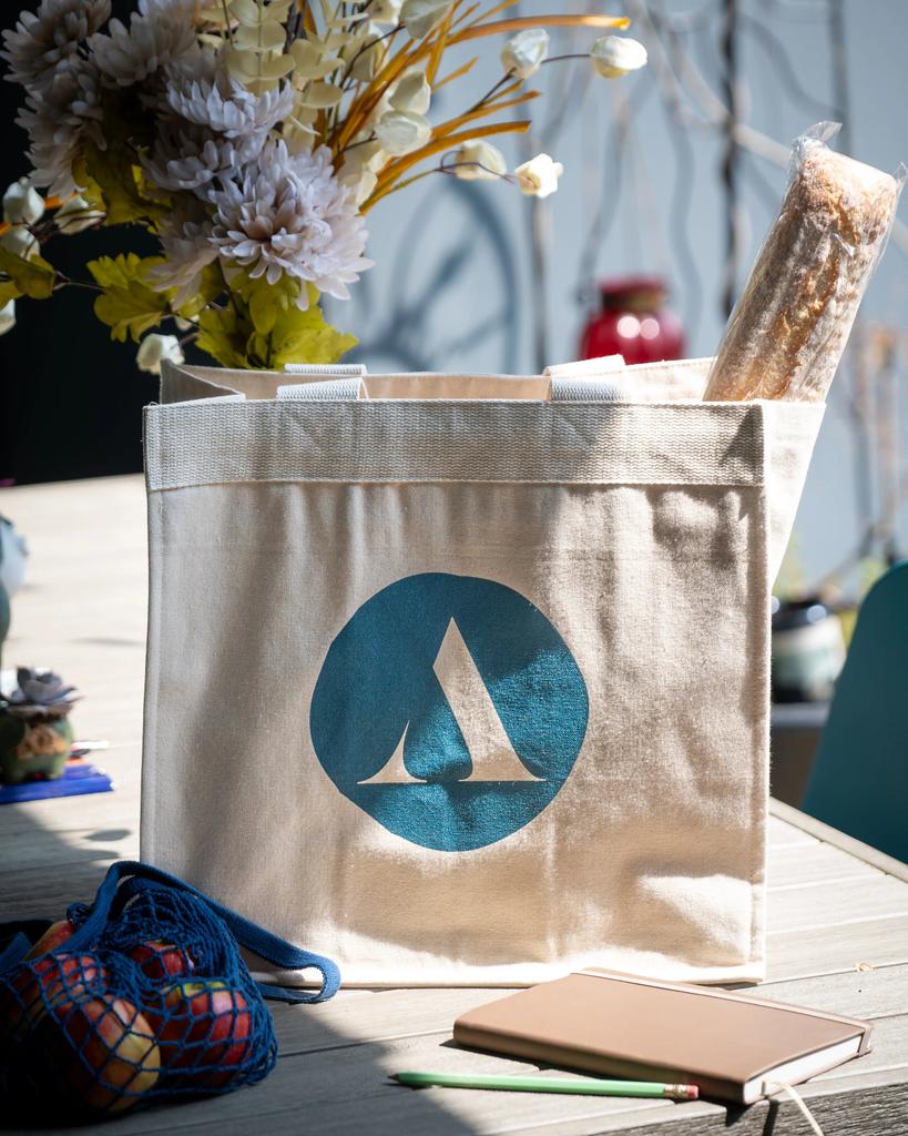 Accent Wine and Grocery Tote